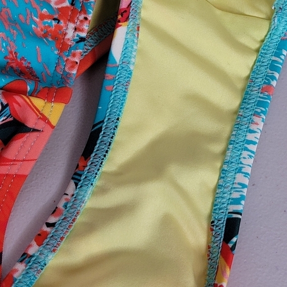 RELLECIGA Hawaiian Inspired Floral One Piece Swimsuit - Size S - Picture 9 of 12